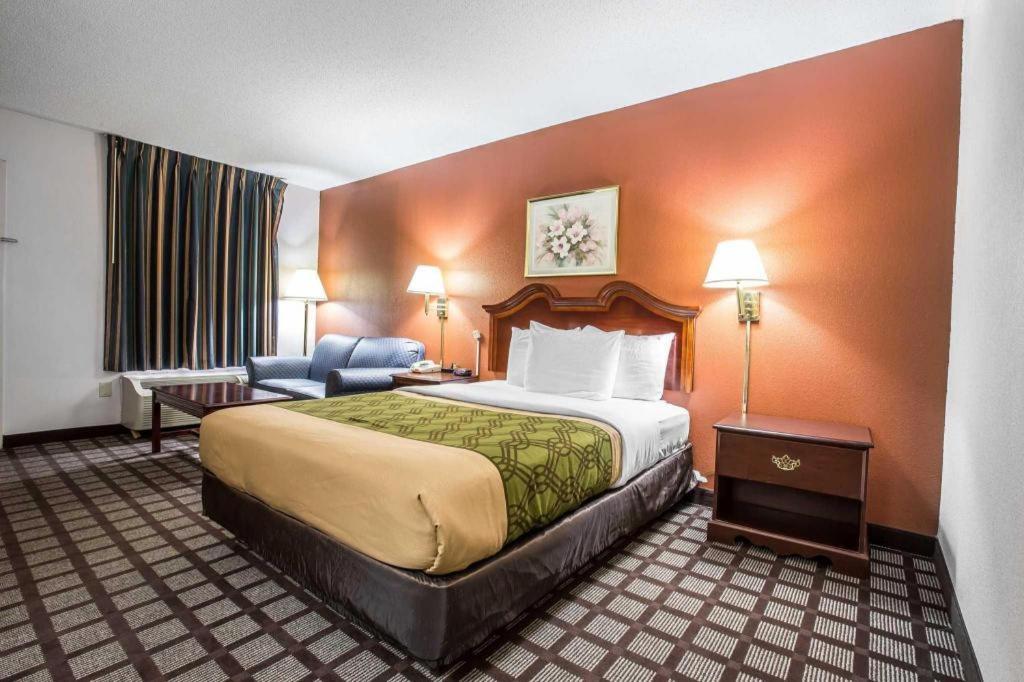 Econo Lodge South Garner Buitenkant foto