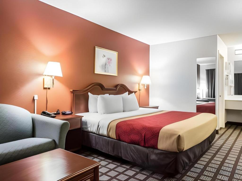 Econo Lodge South Garner Buitenkant foto